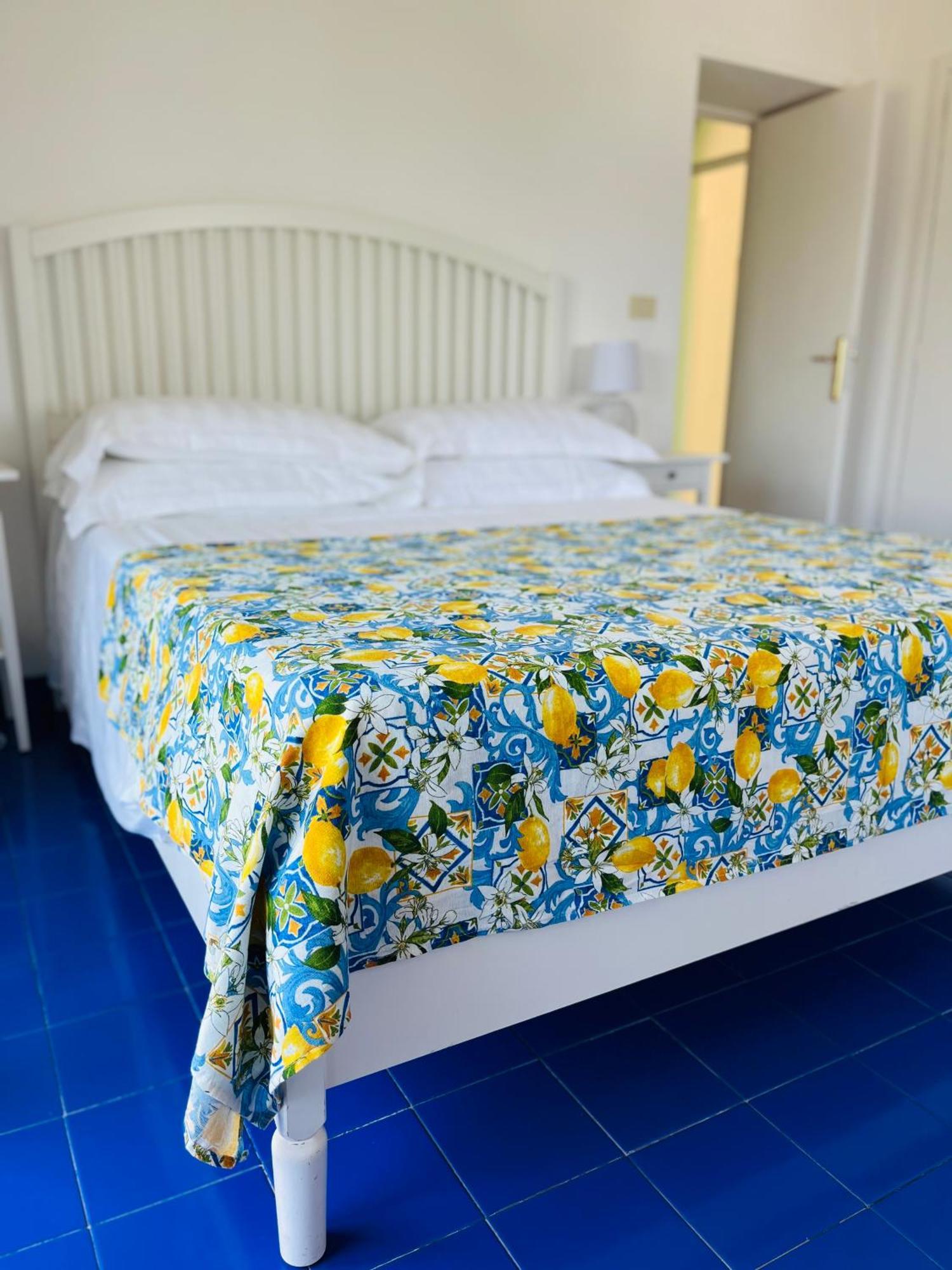 كابري B&B L'Agapanto المظهر الخارجي الصورة